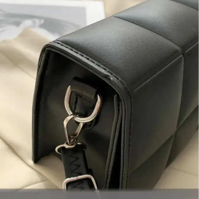 Mala Feminina Designer Premium – Clássica, Compacta e Refinada